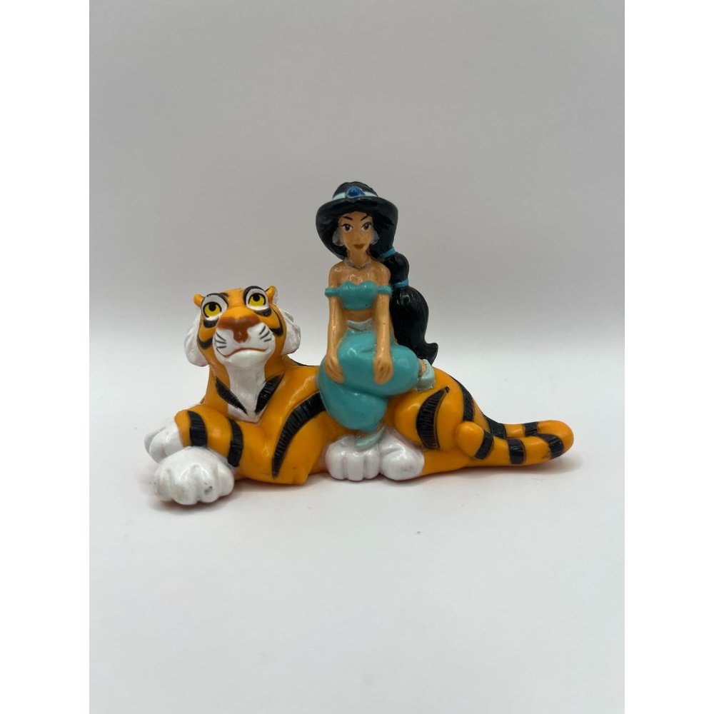 Disney Jasmine and Rajah Cake Topper from Aladdin 1992